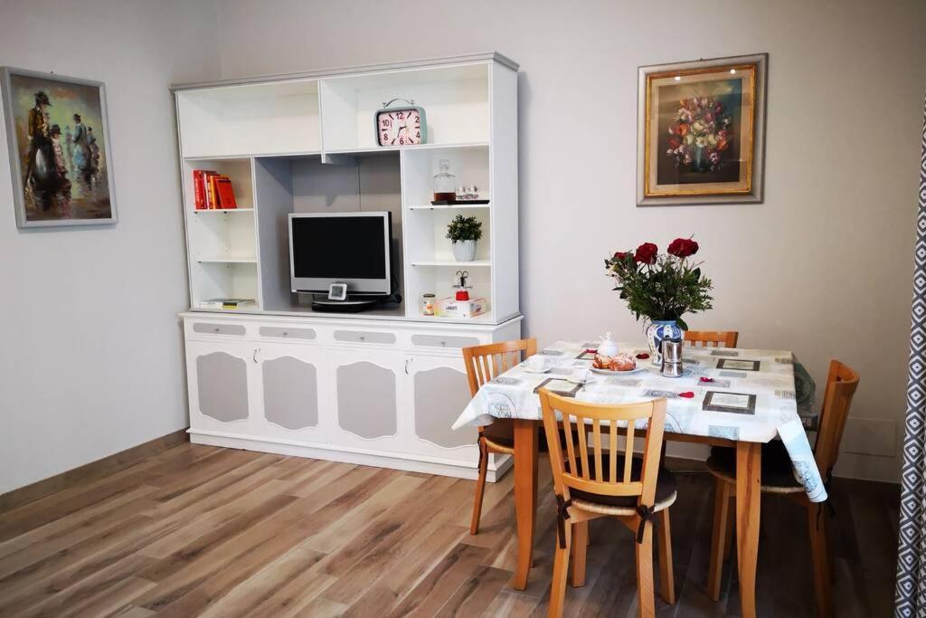 Delizioso Appartamento Cosy Ristrutturato Парма Екстер'єр фото